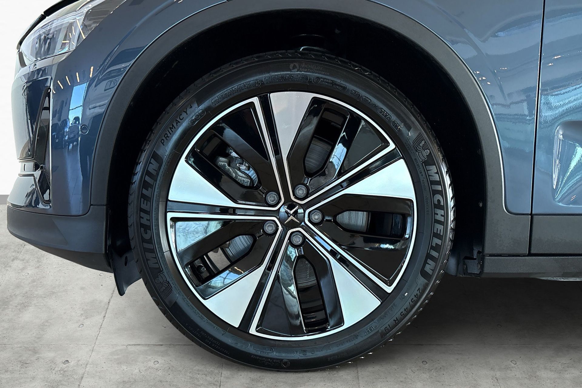 Polestar 2 Standard range Single motor 2024, photo 6/10