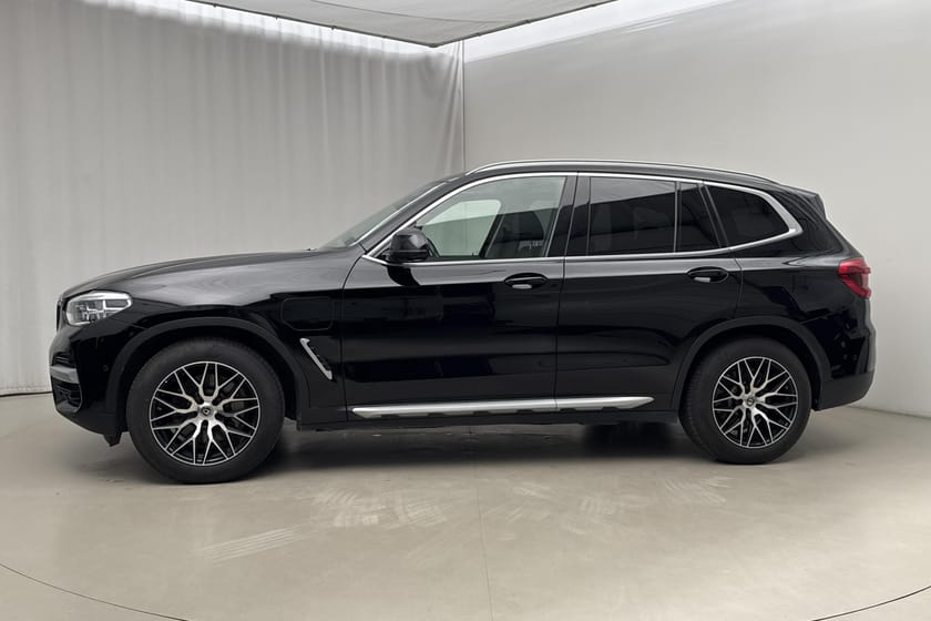 Bild 2 av BMW X3 xDrive30e