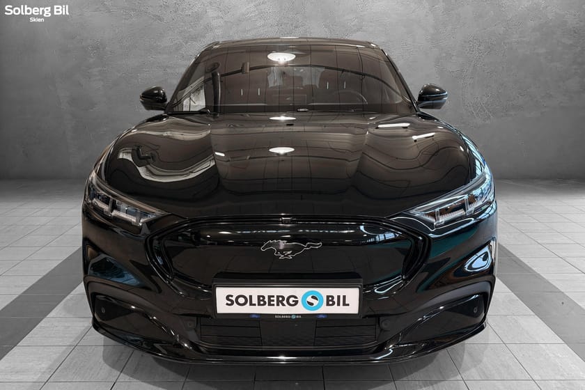 Bilde 2 av Ford Mustang Mach-E Long Range AWD LR Premium 1-EIER/KROK/SERVICE INK/PANO