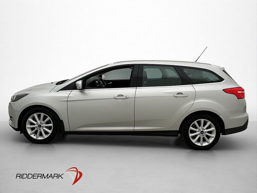 Bild 4 av Ford Focus Kombi 1.0 EcoBoost Titanium Backkamera Drag PDC