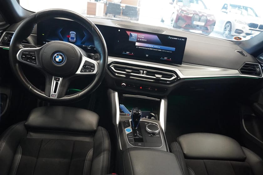 Bild 2 av BMW i4 M50 xDrive Gran Coupé Navi Adaptiv Farthållare Harman Kardon Rattvärme Drag