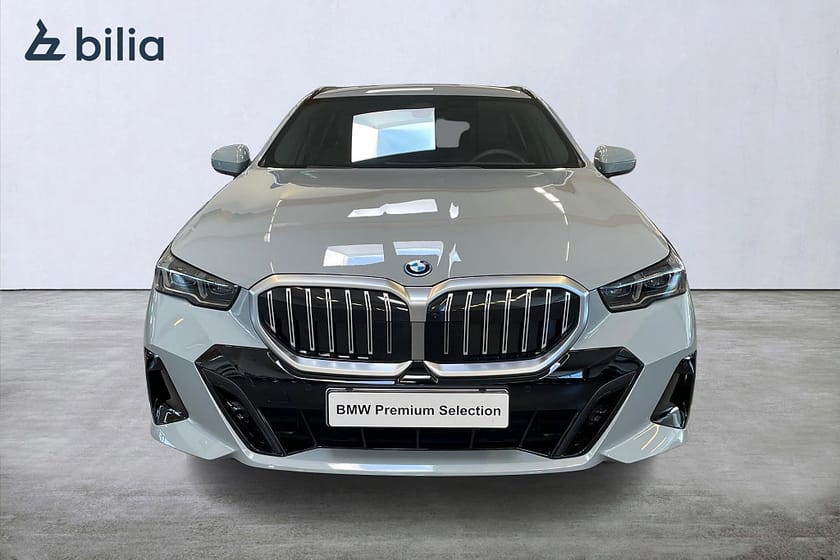 Bild 5 av BMW 530e xDrive Touring M Sport Värmare H/K Adaptiv farth. Drag