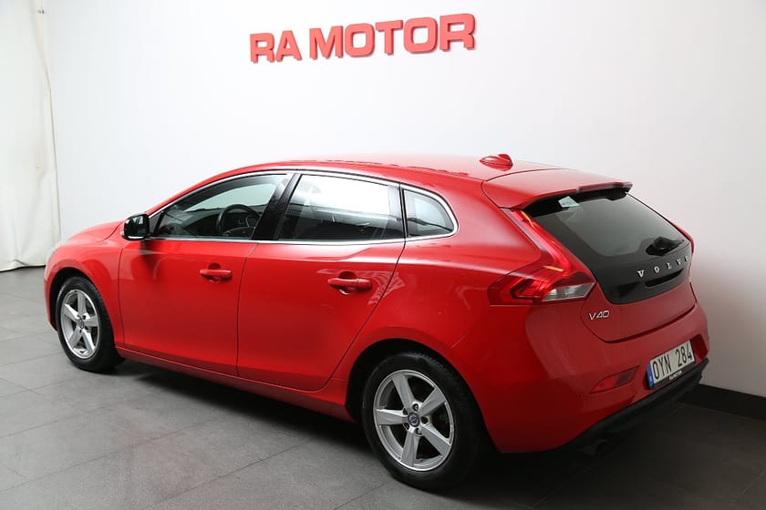 Bild 4 av Volvo V40 T2 Momentum 120hk