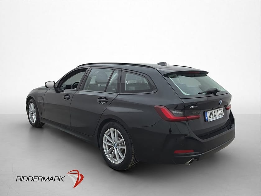 Bild 5 av BMW 330e xDrive Touring 292hk Cockpit 360° Drag Rattvärme Navi