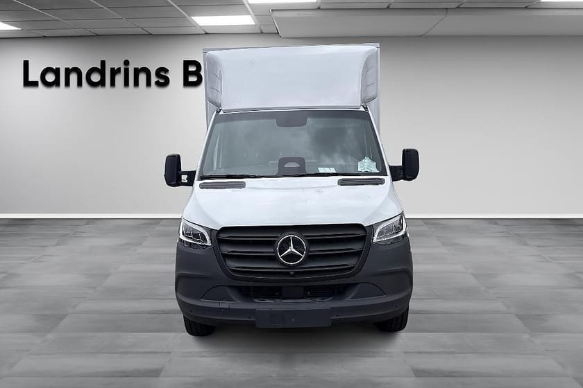 Bild 2 av Mercedes-Benz eSprinter 420 Chassi 81 kWh Volymskåp omgående leverans
