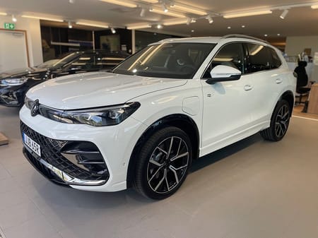 Volkswagen Tiguan eHybrid R-Line-Edition 4295kr/mån JUNI ERBJUDANDE