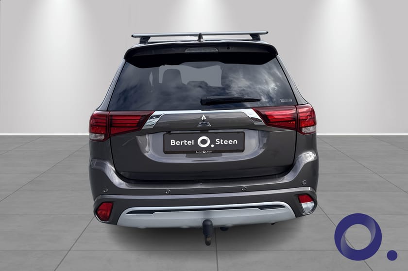 Bilde 4 av Mitsubishi Outlander PHEV Instyle+ |Skinn|EL.bakluke|LED|Krok|Lasteholdere|++