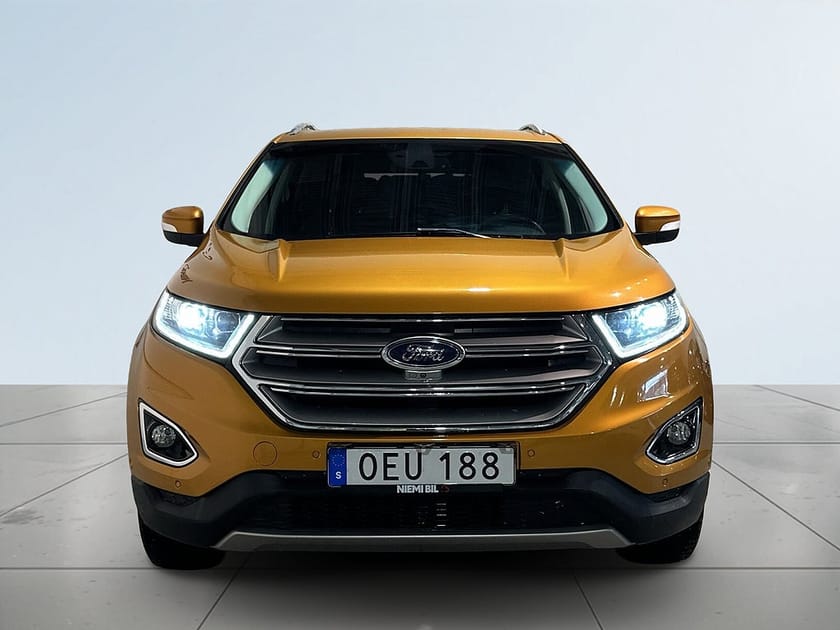Bild 2 av Ford Edge 2.0 AWD Titanium Drag Dvärm Skinn Elbaklucka S/V-hjul