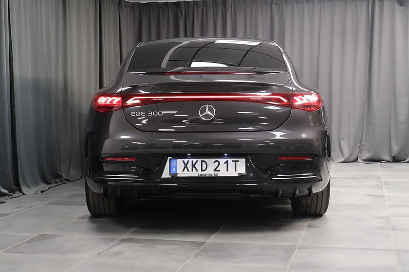 Bild 4 av Mercedes-Benz EQE 300 89 kWh AMG Line Rattvärme Keyless Minnespaket MOMS