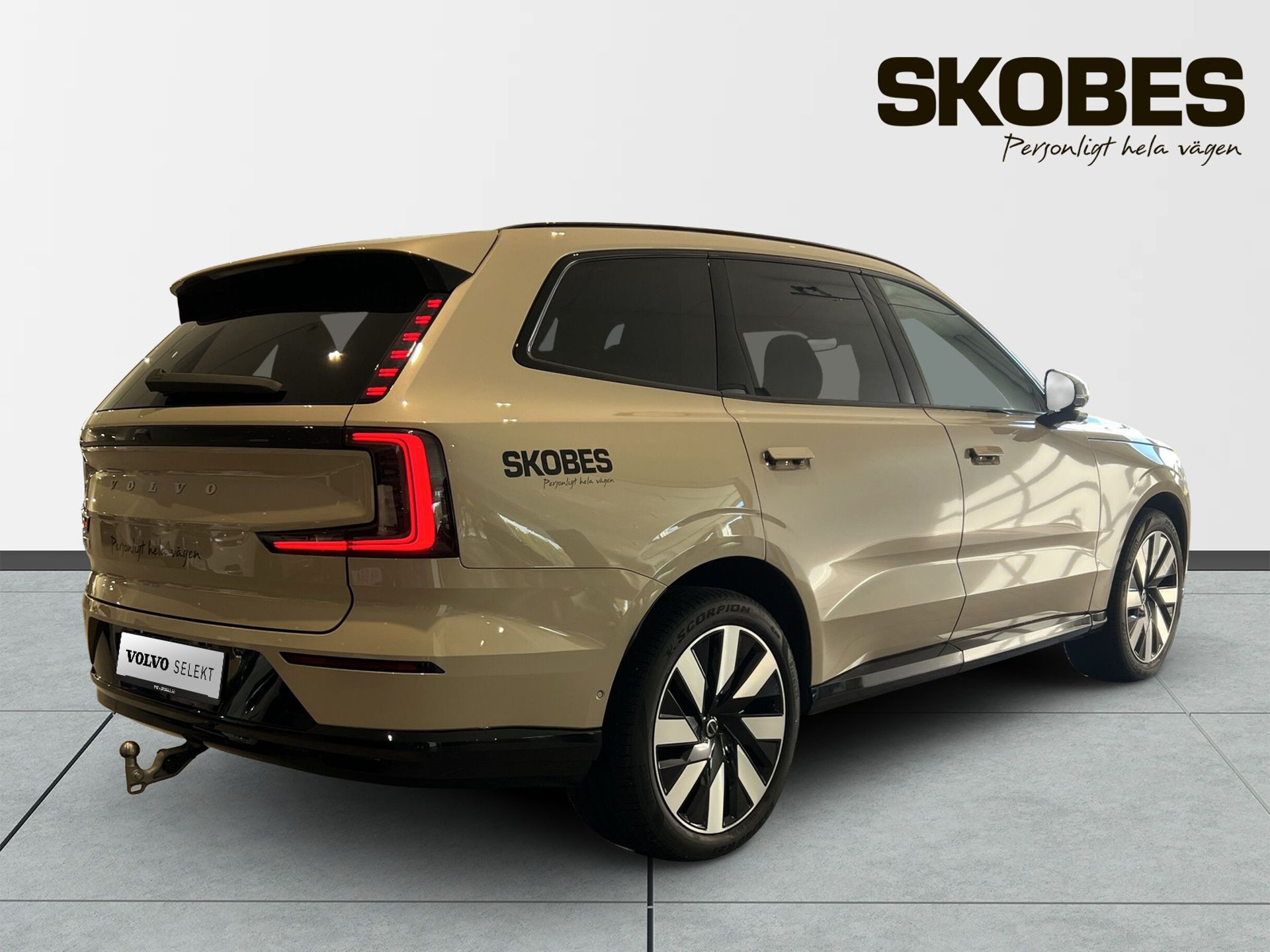 Volvo EX90 2025, photo 7/10