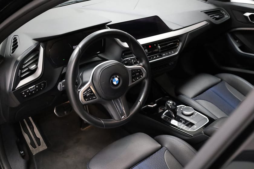 Bild 5 av BMW 118i M Sport Automat / 6150 Mil