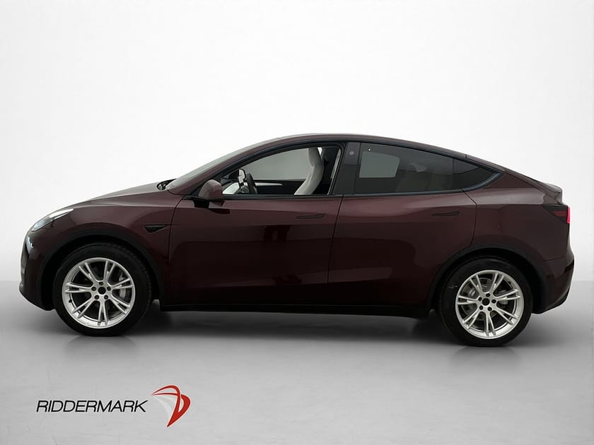Bild 5 av Tesla Model Y Long Range AWD MOMS Drag Panorama