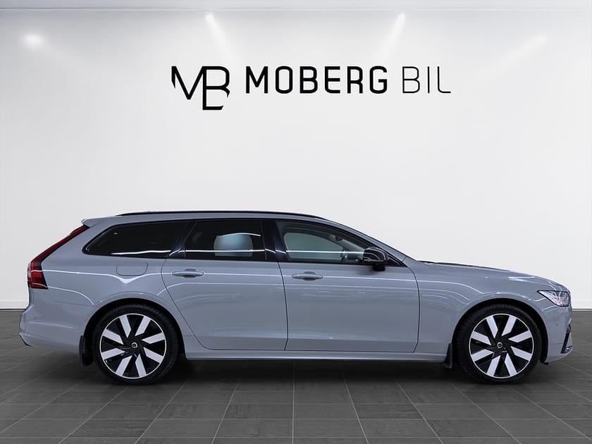 Bild 4 av Volvo V90 Recharge T6 AWD 350hk Plus Dark