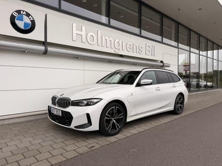 BMW 330e xDrive Touring