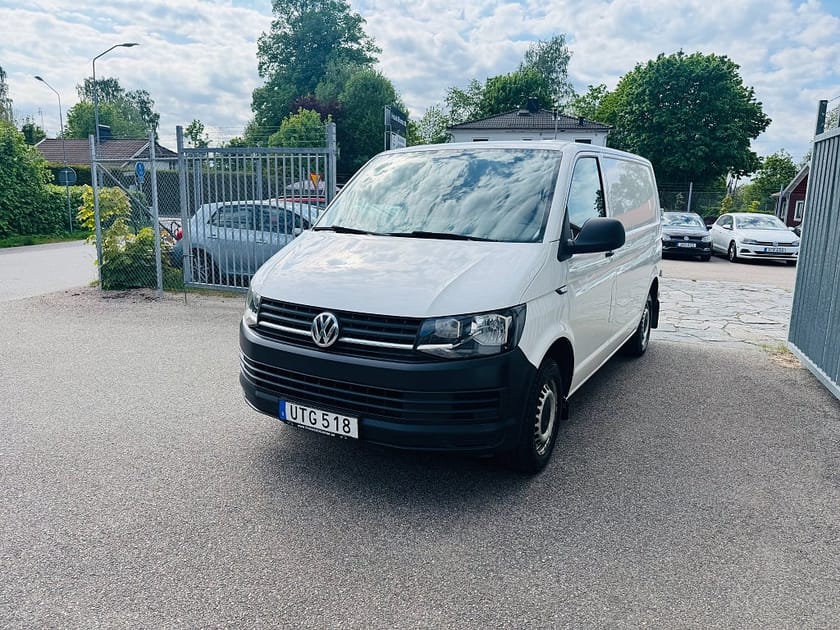 Bild 2 av Volkswagen Transporter T28 2.0 TDI 102HK BMT SKÅP / DRAG / VÄRMARE