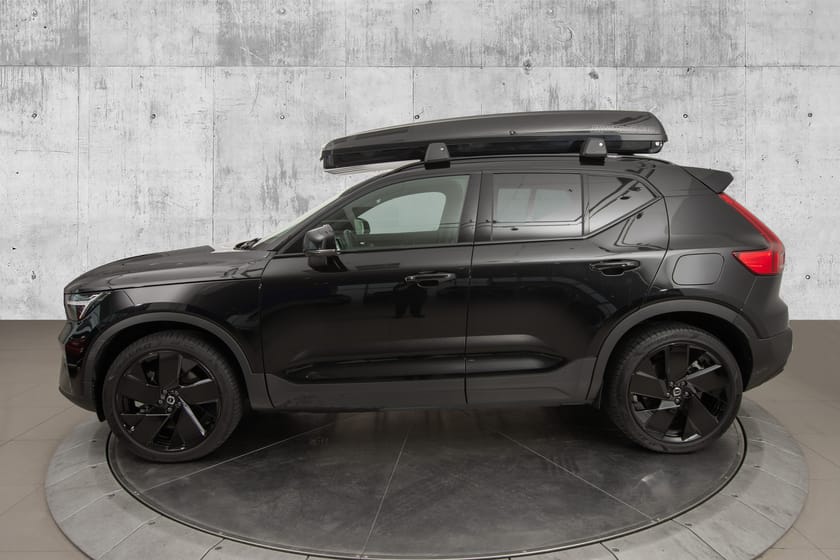 Bilde 4 av Volvo EX40 Twin Motor Performance ULTRA Black edition SKIBOKS/KROK/PIXEL++