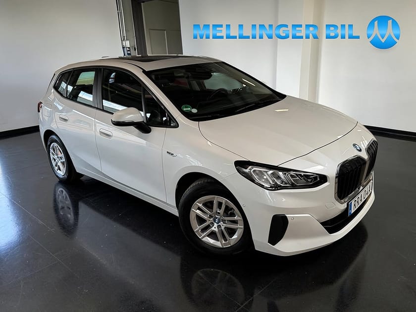 Bild 2 av BMW 225e xDrive Active Tourer Steptronic Panorama|Widescreen