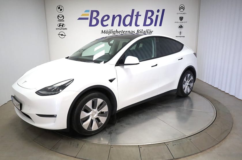 Bild 4 av Tesla Model Y Long Range AWD 1 ägare / Leasebar / Dragkrok