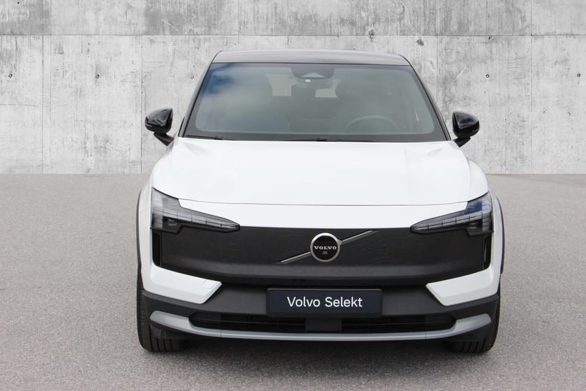 Bilde 2 av Volvo EX30 Cross Country Twin Motor Performance M Perf Ultra PANO|PILOT.ASSIST|360|H&K