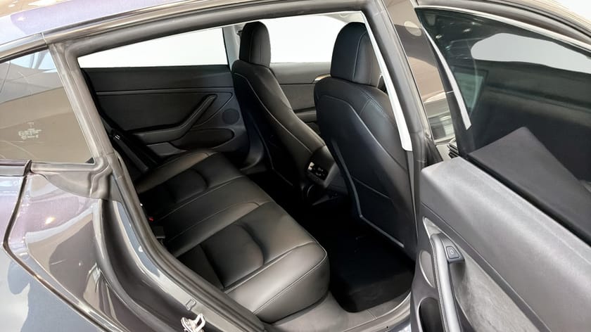 Bild 5 av Tesla Model 3 Long Range AWD