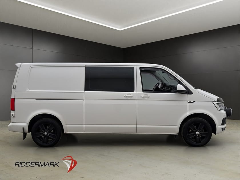 Bild 2 av Volkswagen Transporter Kombi L2 Värm PDC Drag 2xDörrar Moms