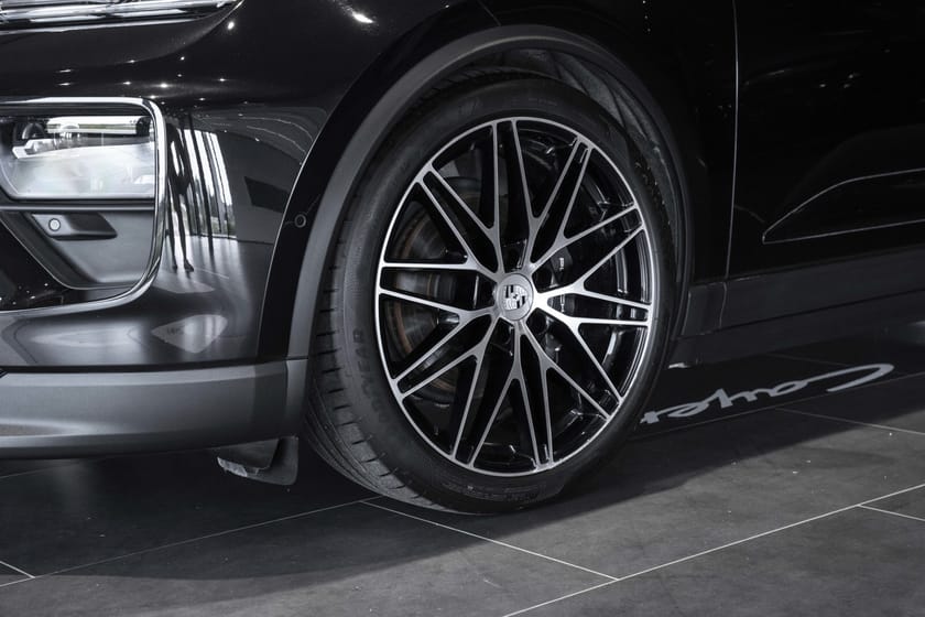 Bilde 3 av Porsche Macan 4 Head-Up, BOSE, 22'', 18-Veis, 360cam, LED-Matrix ++