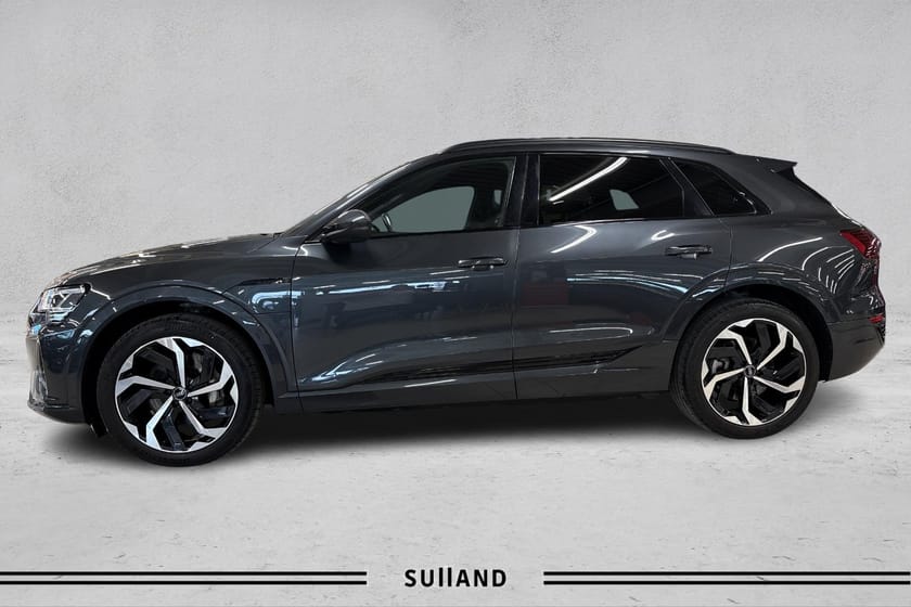 Bilde 2 av Audi Q8 50 e-tron quattro advanced plus