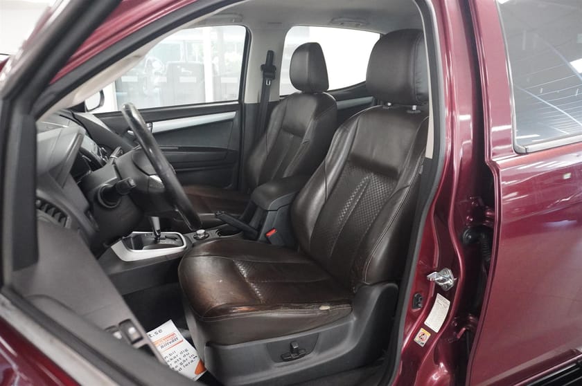 Bild 5 av Isuzu D-Max Crew Cab 2.5 4WD 163hk Dragkrok Dieselvärmare