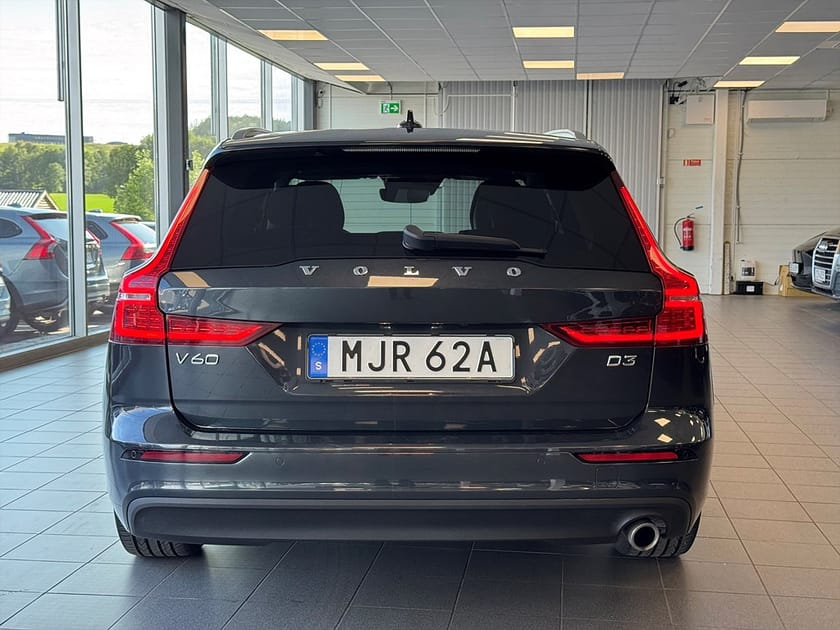 Bild 3 av Volvo V60 D3 Geartronic Momentum Advanced Pano Värm