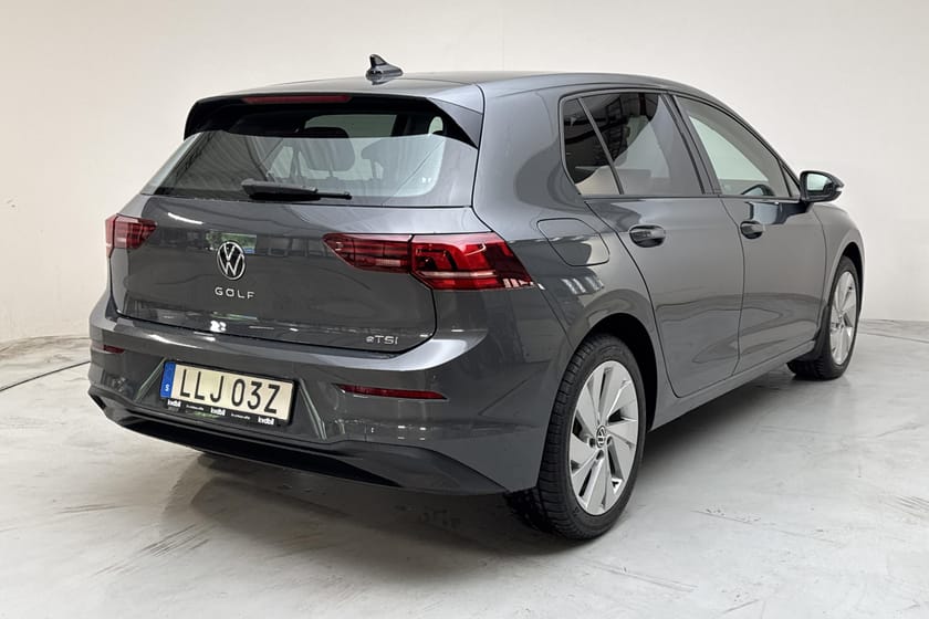 Bild 3 av Volkswagen Golf VIII 1.5 eTSI Sportscombi (150hk) Life