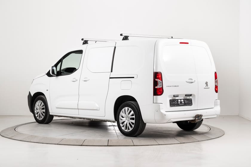 Bilde 4 av Peugeot Partner Mester 1,5 BlueHDi 130hk L2 aut Auksjon! Les tekst!