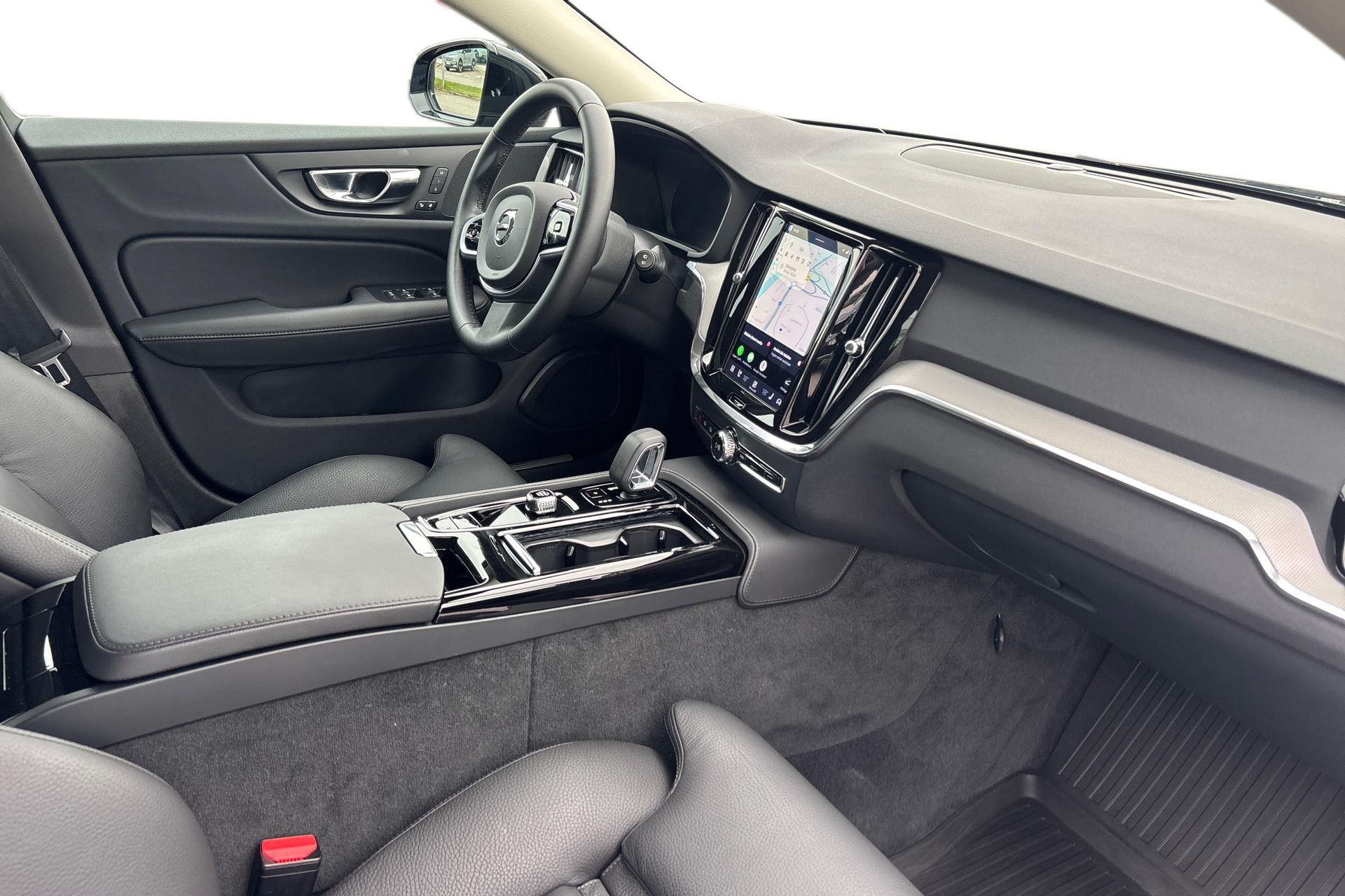 Volvo V60 T6 Plus Dark Edition 2025, bild 7/10