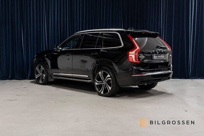 Bild 3 av Volvo XC90 Recharge T8 AWD Ultimate Bright 7-Sits H/K HUD Pano