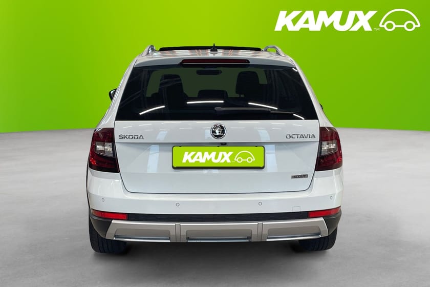Bild 5 av Škoda Octavia Scout 2.0 TDI SCR 4x4 Premium Pano P-värm Kamera Drag