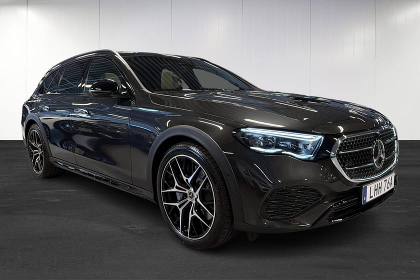 Bild 2 av Mercedes-Benz E 300 de 4MATIC All-Terrain 4M | Avantgarde | 360 | Pano| Nightpaket | Drag