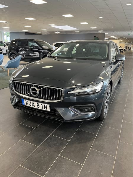 Volvo V60 D3 AWD Geartronic Inscription / Backkamera / Dragkrok