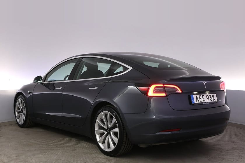 Bild 4 av Tesla Model 3 Long Range AWD EAP Uppgr. Autopilot Panorama