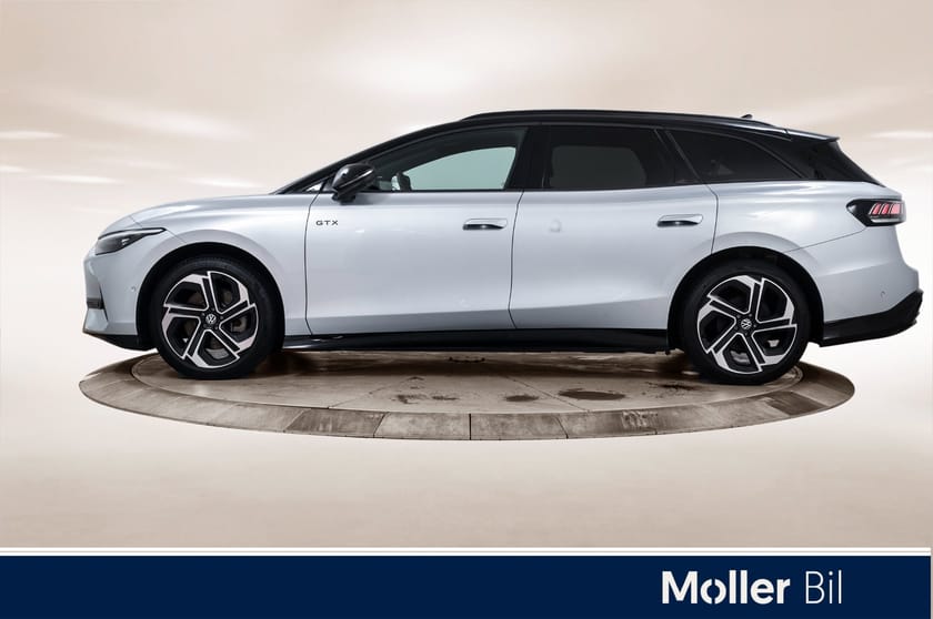 Bilde 2 av Volkswagen ID.7 GTX Tourer