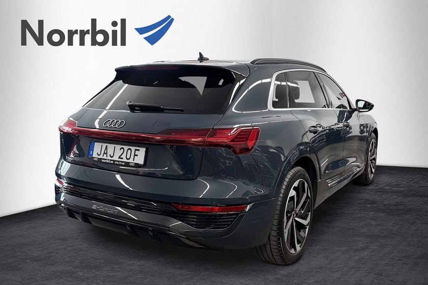 Bild 3 av Audi Q8 55 e-tron quattro