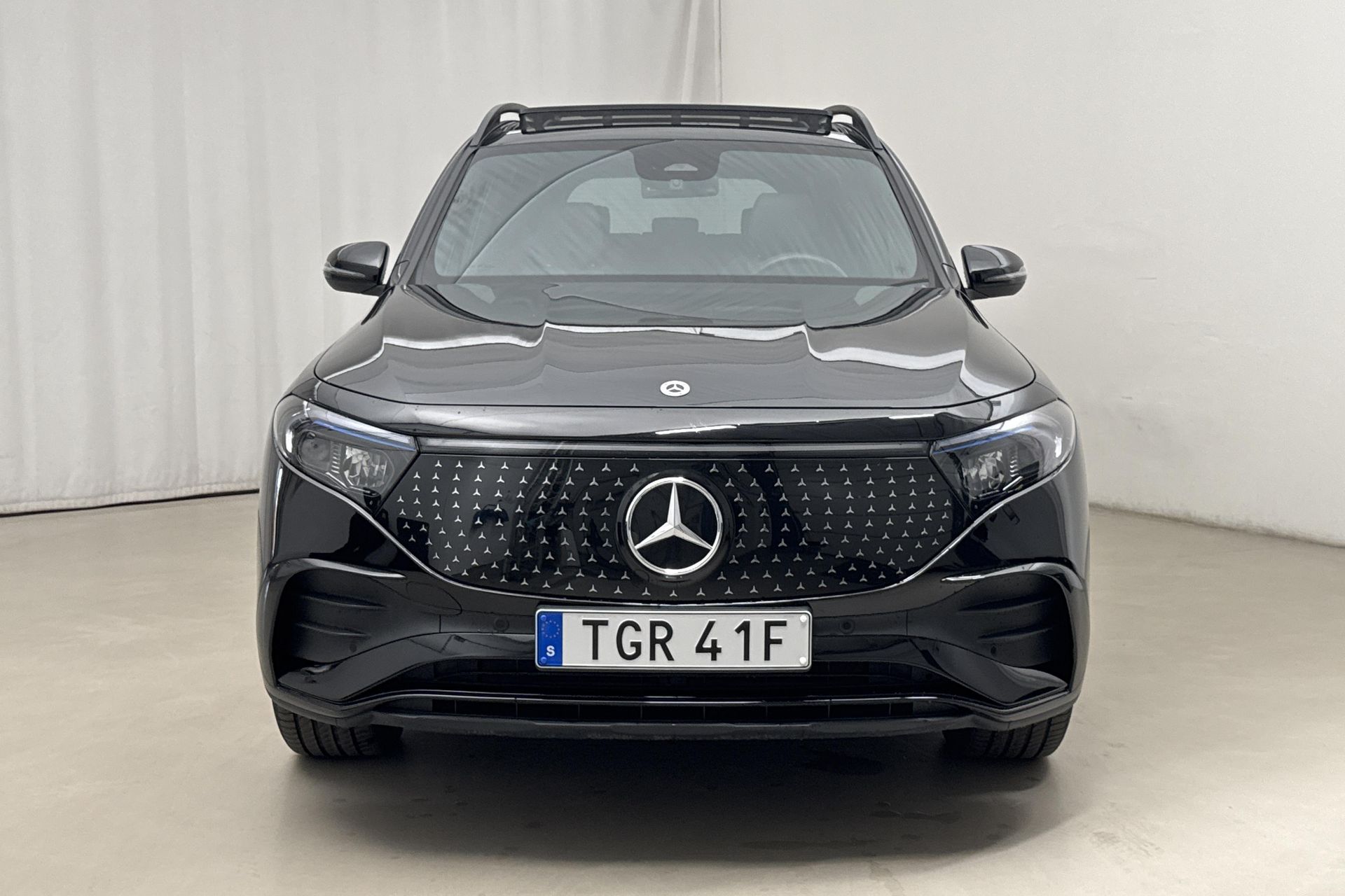 Mercedes-Benz EQB 300 4MATIC 2026, photo 5/10