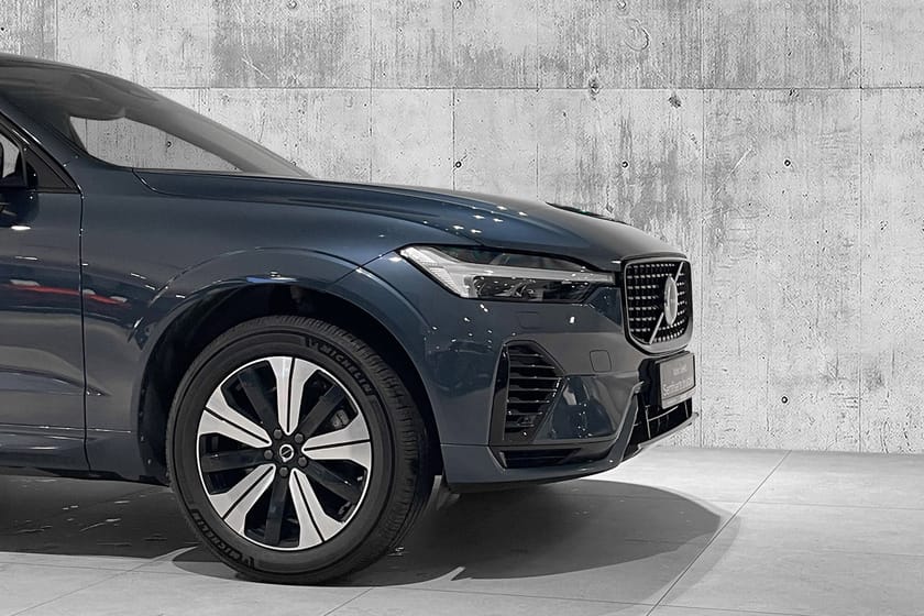Bilde 2 av Volvo XC60 Recharge T6 Plus Dark KROK|PANO|SUB|TONEDE