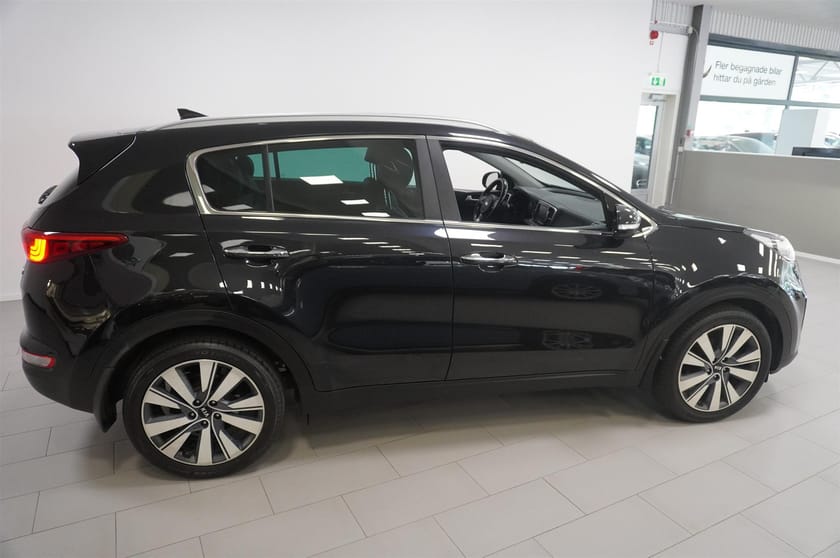 Bild 4 av Kia Sportage 1.7 CRDi Special Edition 141 hk Aut Läder Navigation