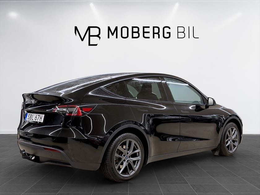 Bild 5 av Tesla Model Y Standard Range RWD 299hk Helg på Moberg!  Pano Läder Navi B-Kamera