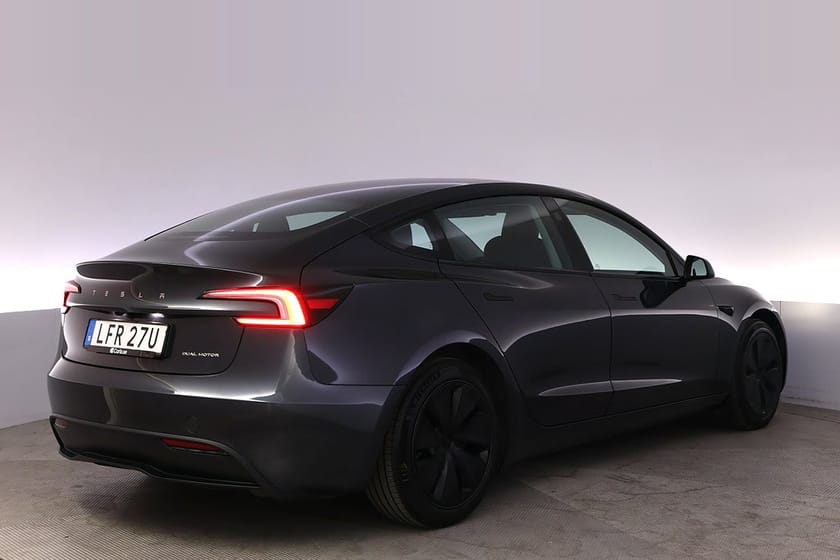 Bild 5 av Tesla Model 3 Long Range AWD Highland Autopilot Panorama
