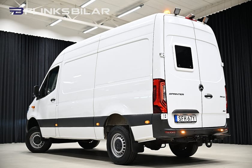 Bild 4 av Mercedes-Benz Sprinter 319 CDI 4x4 Panel Van 190HK Automat|Servicebil|Inredd|Moms|SeUtr!