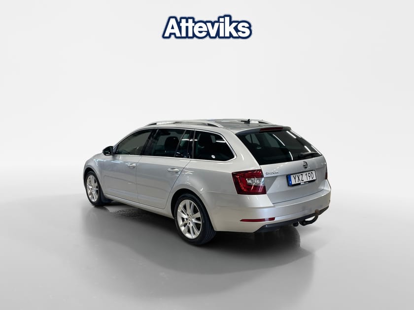 Bild 5 av Škoda Octavia Kombi 150hk Backkamera/Drag/Adaptiv farthållare