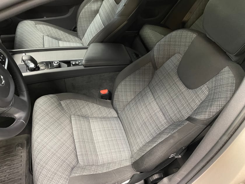 Bild 4 av Volvo V60 Cross Country B4 AWD Diesel Core