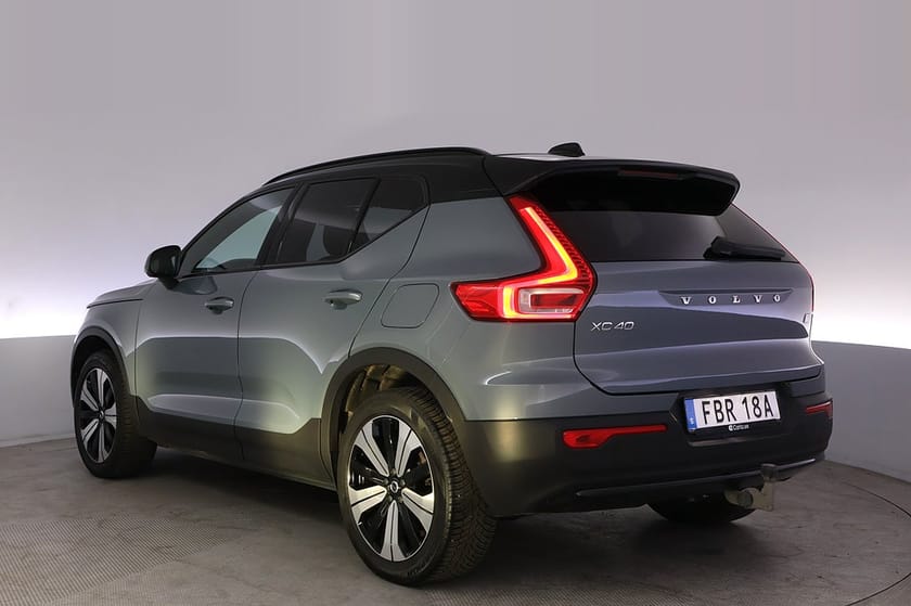 Bild 4 av Volvo XC40 Recharge Twin Plus Kamera Elstol BLIS Navi Drag