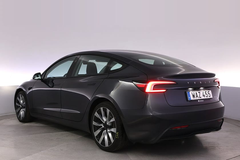 Bild 4 av Tesla Model 3 Long Range AWD Highland Autopilot Pano 19"