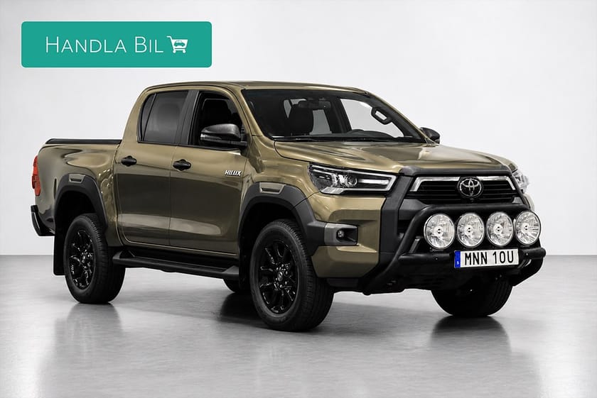Bild 3 av Toyota Hilux Dubbelhytt 2.8 4WD Invincible Drag Skinn JBL Moms 204hk
